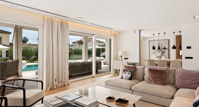 Luxury Villa Photo #13
