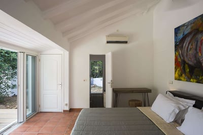 Luxury Villa Photo #15