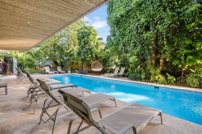 Luxury Villa Photo #5