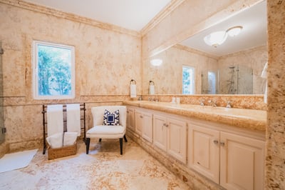 Luxury Villa Photo #61