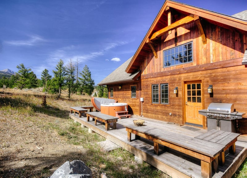 Antler Ridge Lodge
