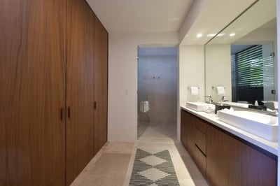 Luxury Villa Photo #42