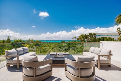 Luxury Villa Photo #14