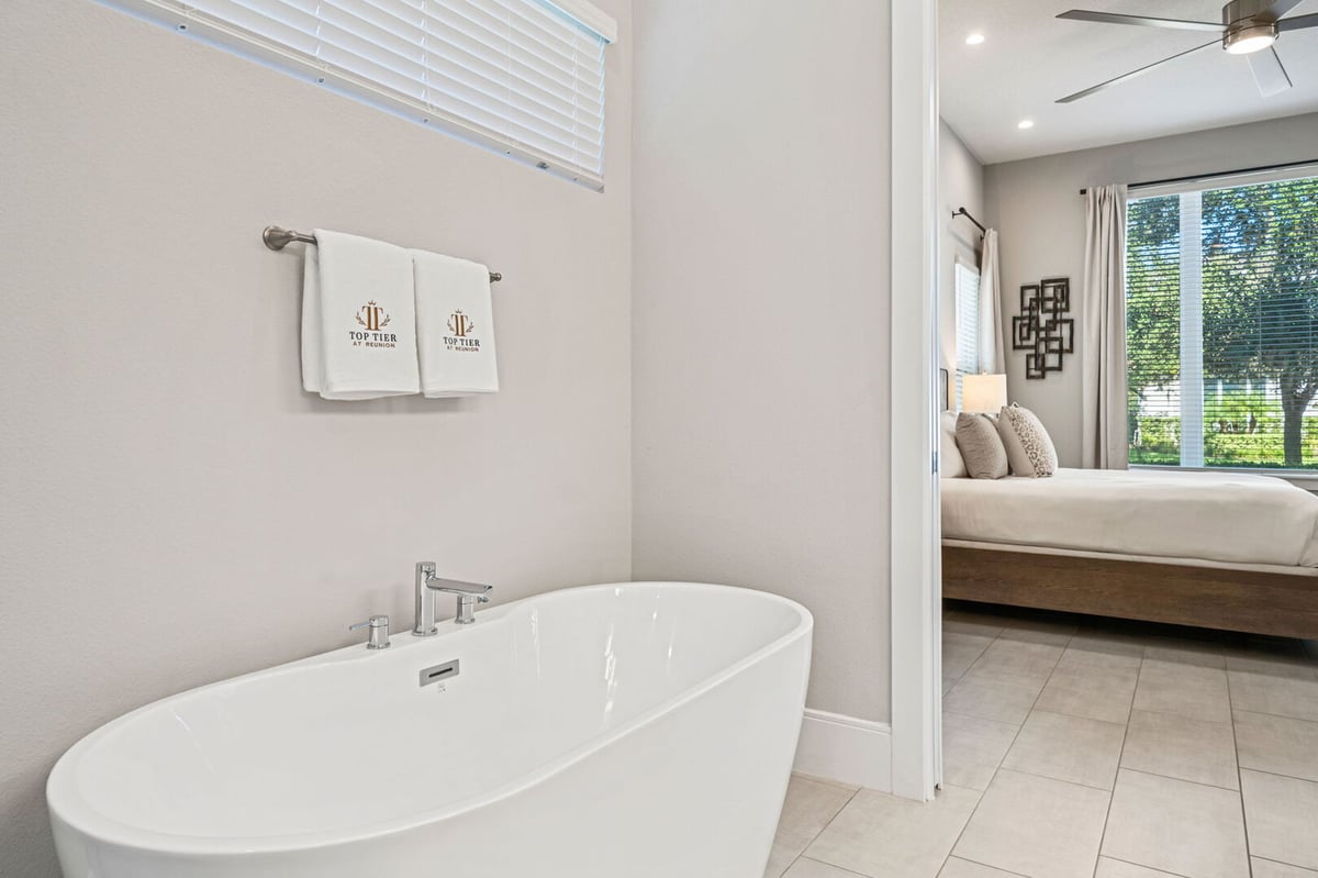 Reunion Tropical Retreat