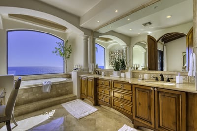 Luxury Villa Photo #50