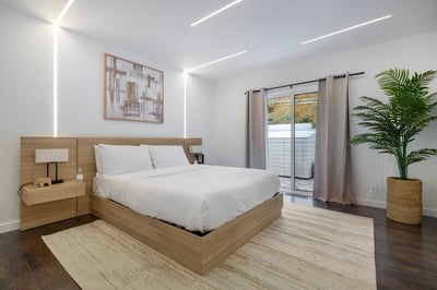 Luxury Villa Photo #29