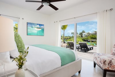 Luxury Villa Photo #11