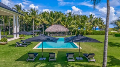 Luxury Villa Photo #9