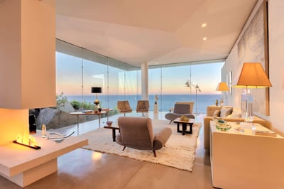 Luxury Villa Photo #23