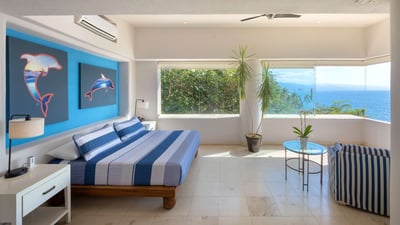 Luxury Villa Photo #58