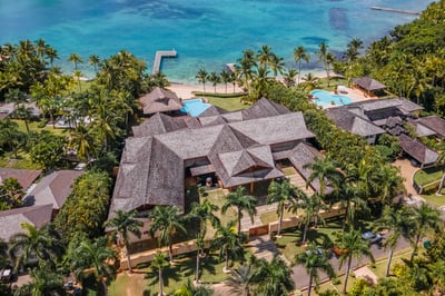 Luxury Villa Photo #6