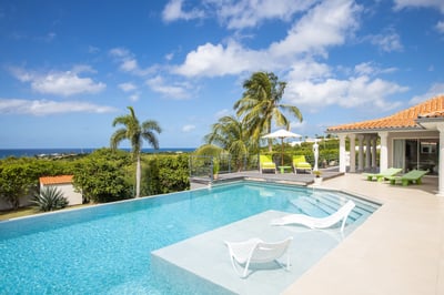 Luxury Villa Photo #4