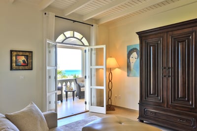 Luxury Villa Photo #28