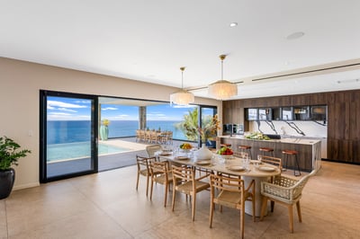 Luxury Villa Photo #17