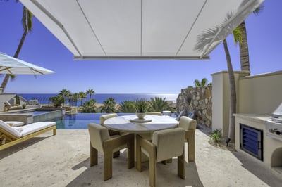 Luxury Villa Photo #9