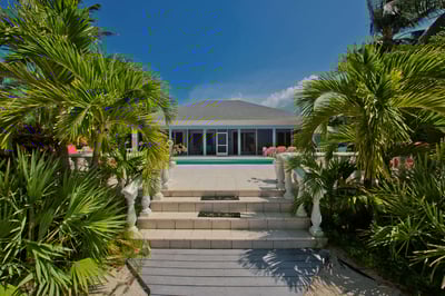 Luxury Villa Photo #12
