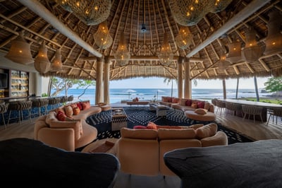 Luxury Villa Photo #19