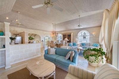 Luxury Villa Photo #5
