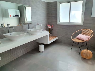 Luxury Villa Photo #13