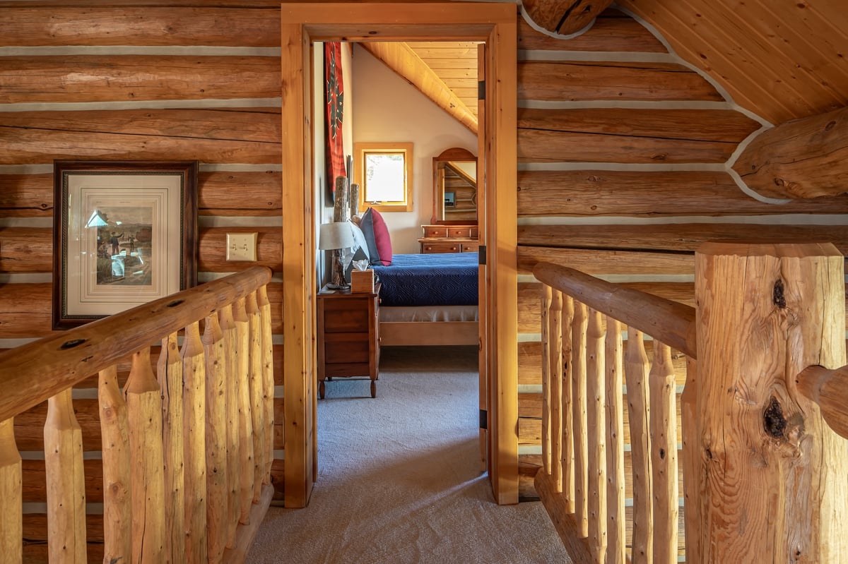 Huckleberry Hideaway