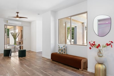 Luxury Villa Photo #17