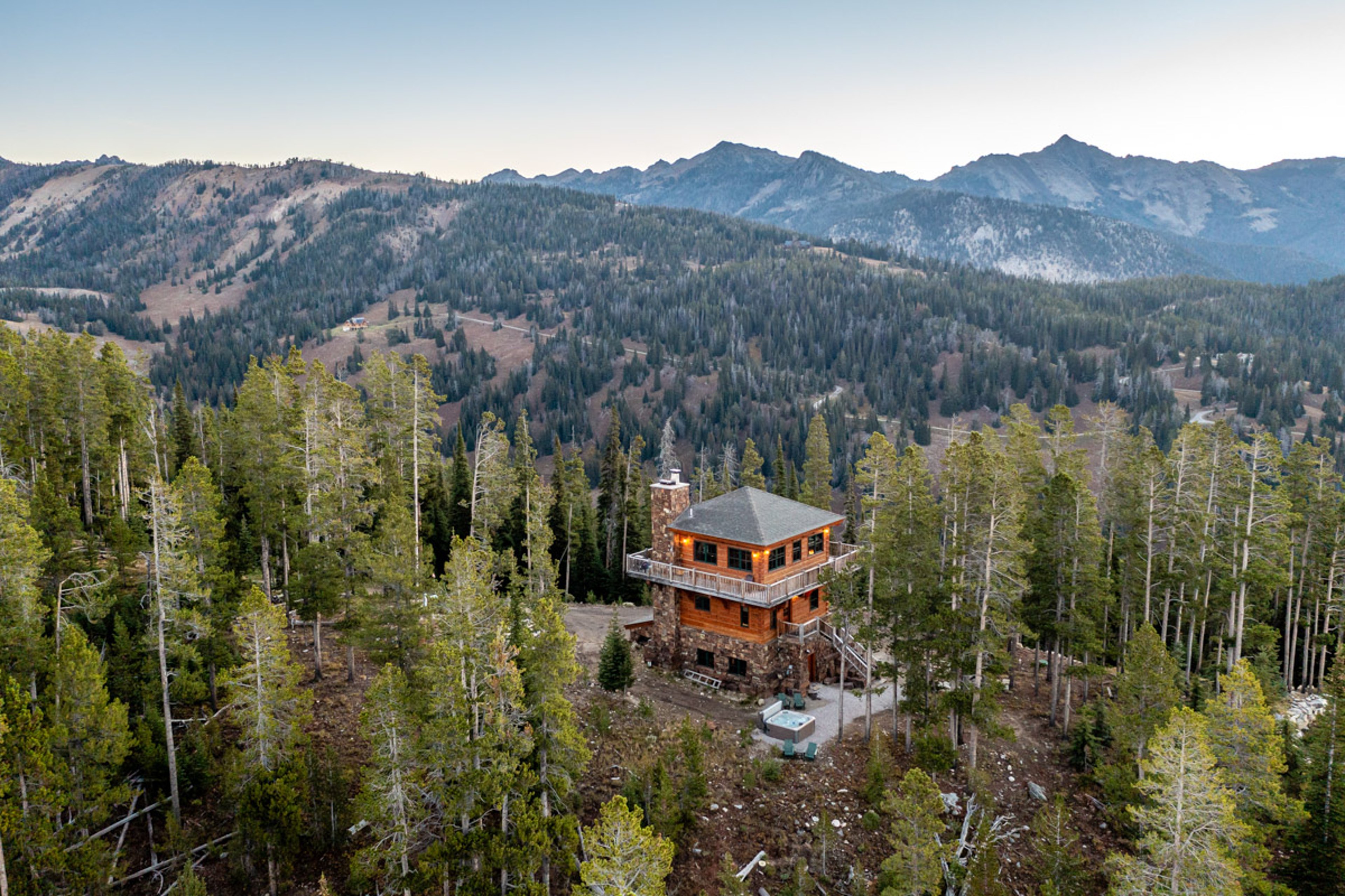 Fire Lookout Towers | Lone Peak View - 37