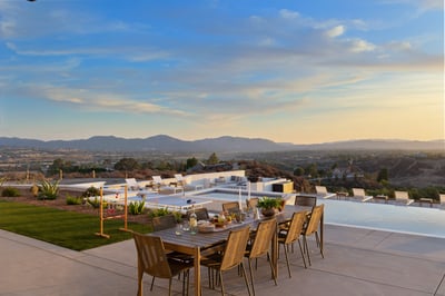 Luxury Villa Photo #4
