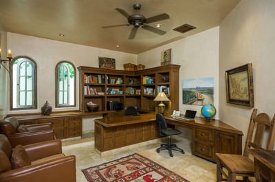 Luxury Villa Photo #13