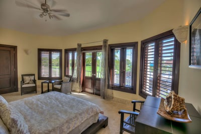 Luxury Villa Photo #27