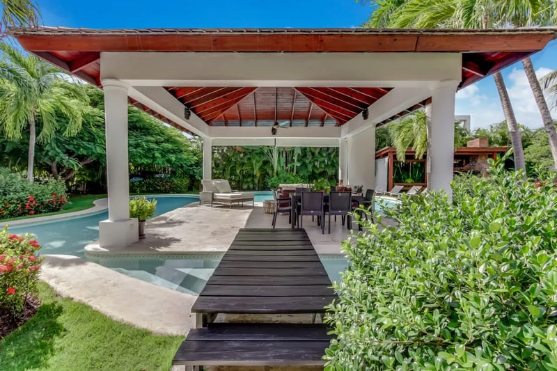 Tropical Oasis Villa