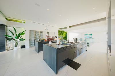 Luxury Villa Photo #25