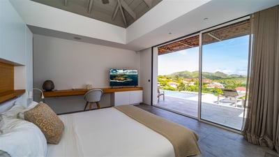 Luxury Villa Photo #19