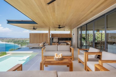 Luxury Villa Photo #7