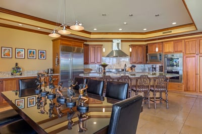 Luxury Villa Photo #14