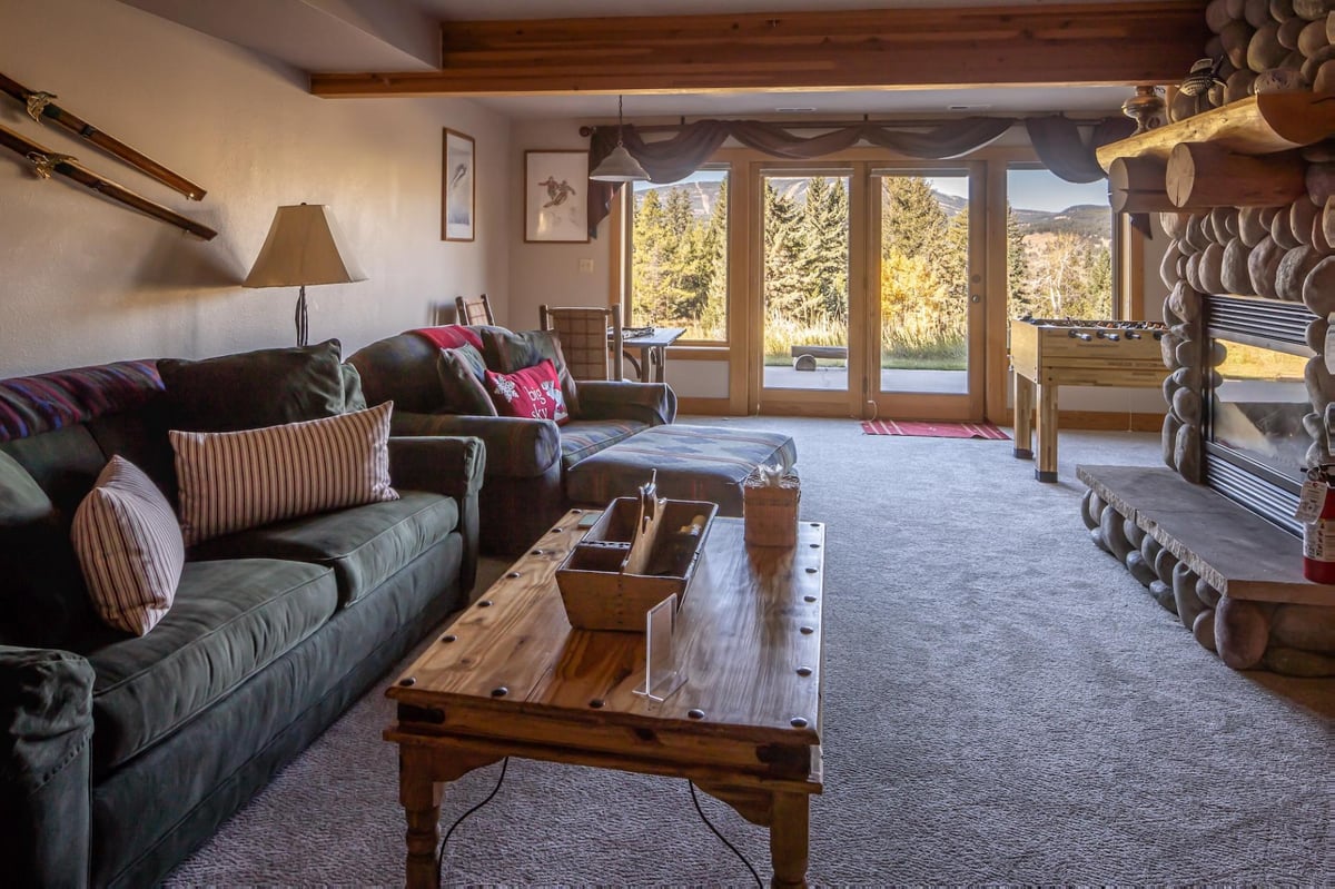 Huckleberry Hideaway