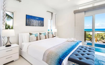 Luxury Villa Photo #25