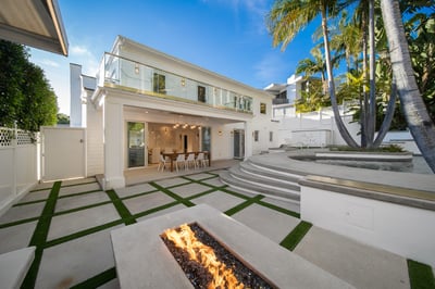 Luxury Villa Photo #6