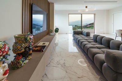 Luxury Villa Photo #21