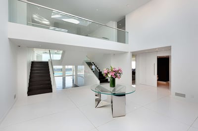 Luxury Villa Photo #30