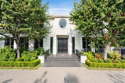 Luxury Villa Photo #9