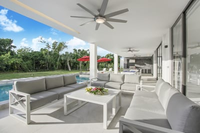 Luxury Villa Photo #15