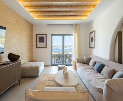 Luxury Villa Photo #30