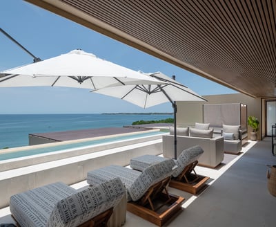 Luxury Villa Photo #8