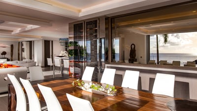 Dining Area & Kitchen