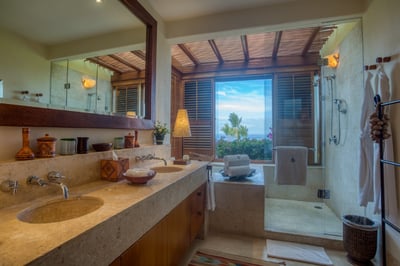 Luxury Villa Photo #53