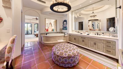 Luxury Villa Photo #45