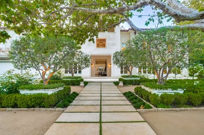 Luxury Villa Photo #12