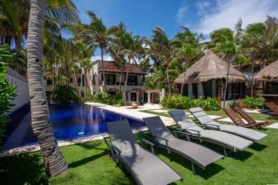 Luxury Villa Photo #8