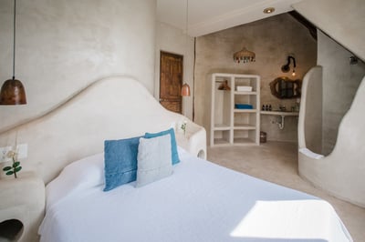 Luxury Villa Photo #19