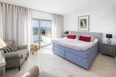 Luxury Villa Photo #19